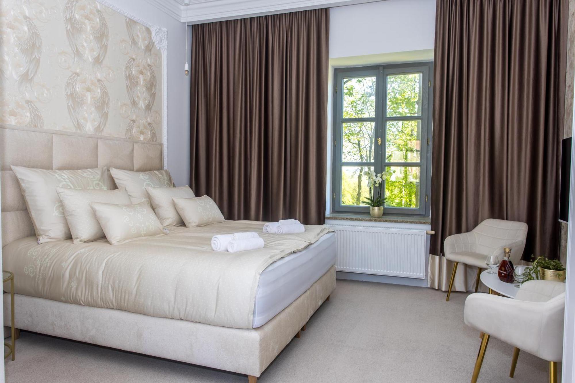 Zamek Kvasetice Hotel Havlíčkŭv Brod Ngoại thất bức ảnh